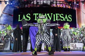 Los Nietos de SaryManchez se autodescalifican en la final de murgas al superar el tiempo establecido en señal de protesta/Lpacarnaval y TA.